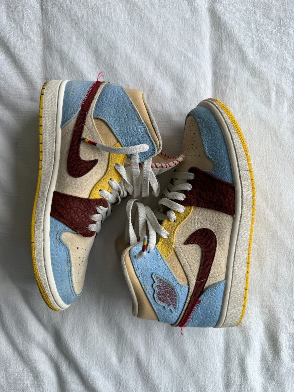Men's Nike Maison Chateau Rouge x Jordan 1 Mid SE 'Fearless' - Picture 2 of 9